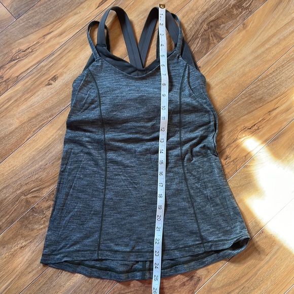 Size 6 Lululemon fitted tank - Picture 3 of 8